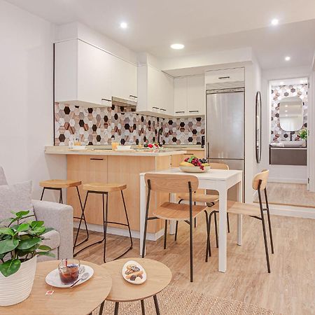 Diseno A Coruna Con Garaje Gratis By Theblueapartments Com Eksteriør billede